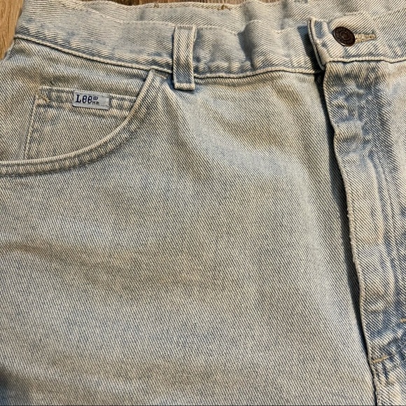 90's Lee High Waisted Distressed Jean Shorts - Picture 6 of 8